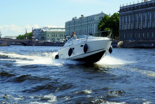 Увлекательные экскурсии по Санкт-Петербургу на прогулочных катерах